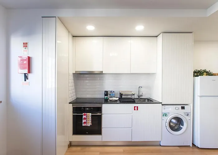 Homely W/ Ac Near Marques By Lovelystay Lägenhet Oporto