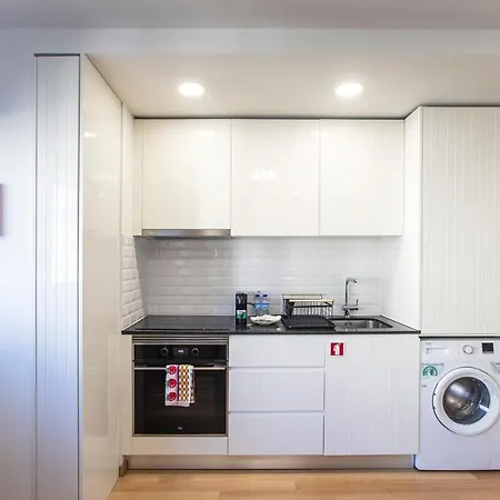 Homely W/ Ac Near Marques By Lovelystay Apartmán Porto