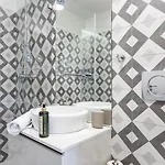 Homely W/ Ac Near Marques By Lovelystay * Porto